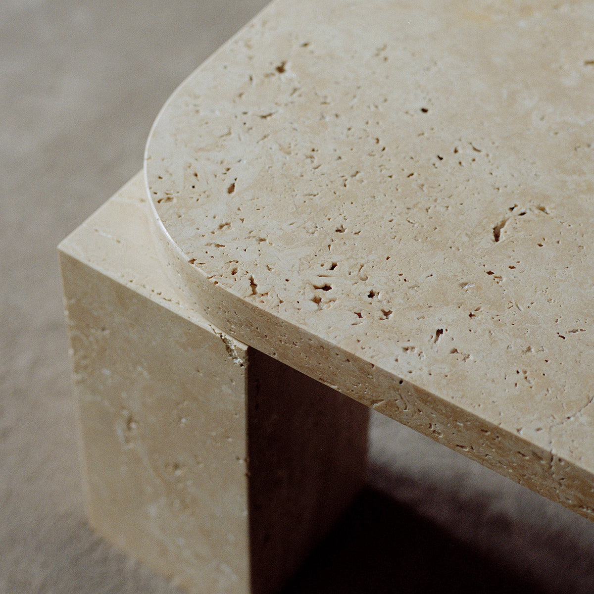 PESADA Coffee Table