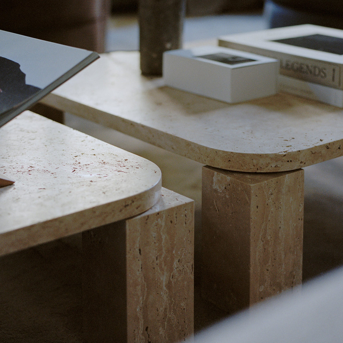 PESADA Coffee Table
