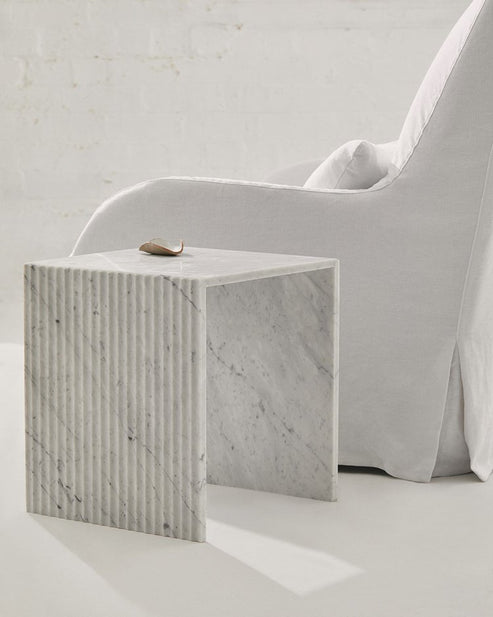 طاولة جانبية FLUTED Side Table