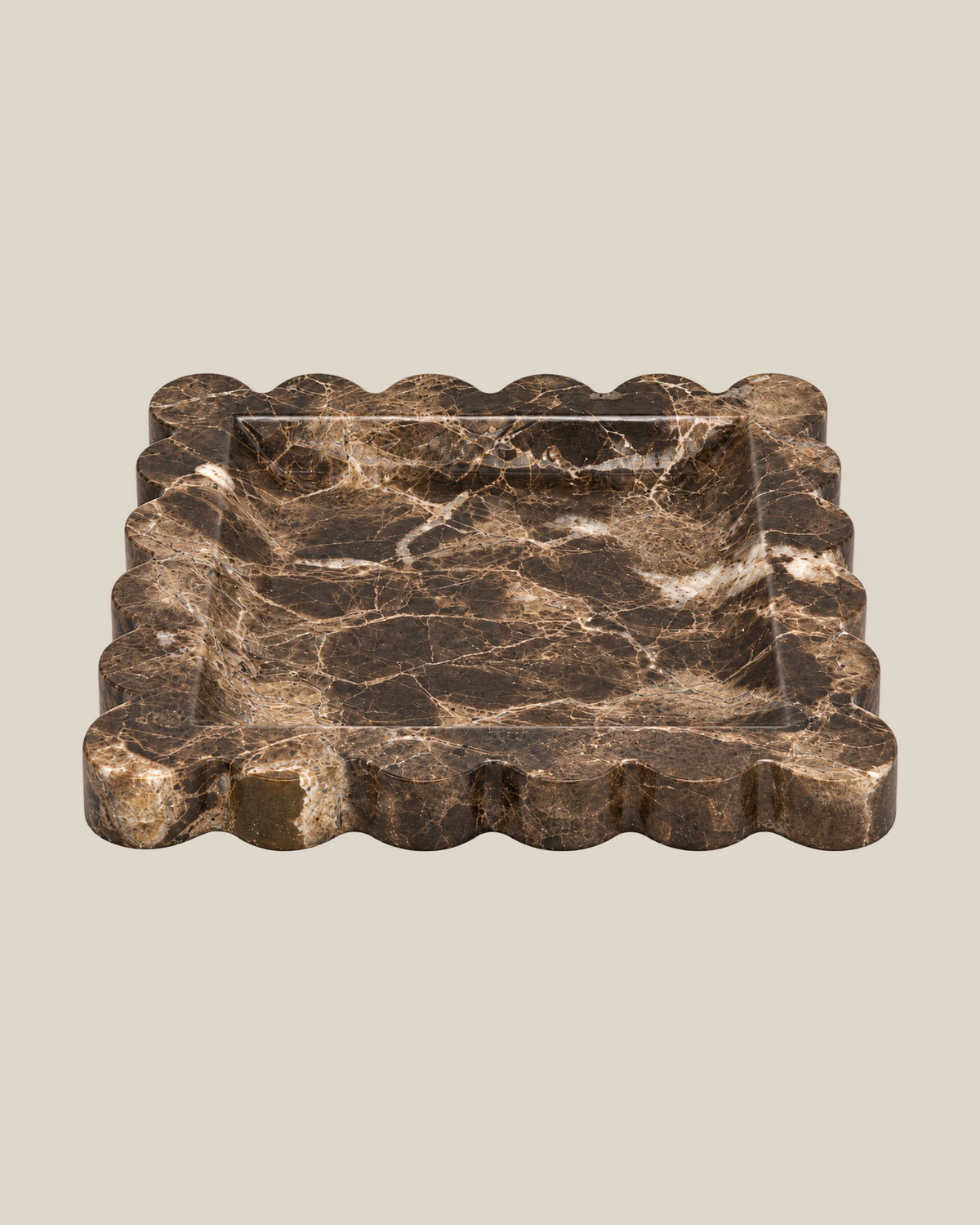Tiffany Tray in brown marble, front view on BONE background — 20 × 20 cm, 2 cm thick