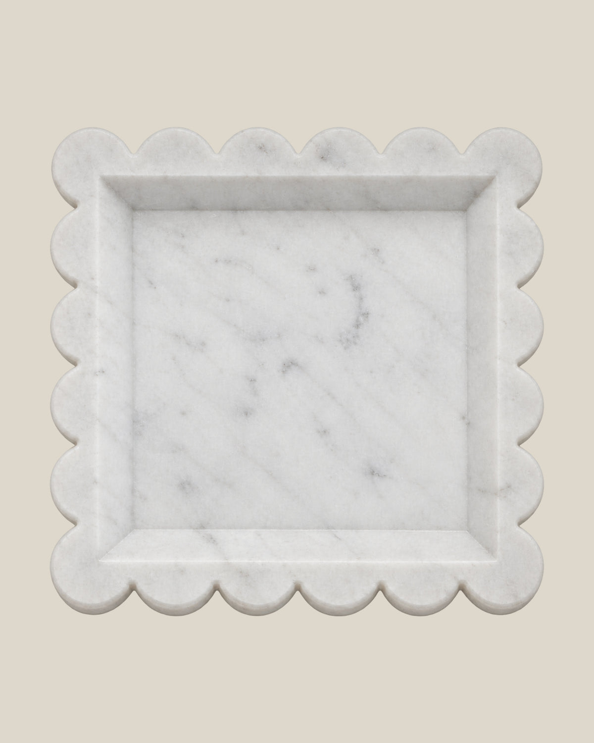 Tiffany Tray in white marble, overhead view on BONE background — 20 × 20 cm, 2 cm thick