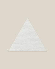 BLOC TRI-CHECKERS — Bianco single triangle on BONE background