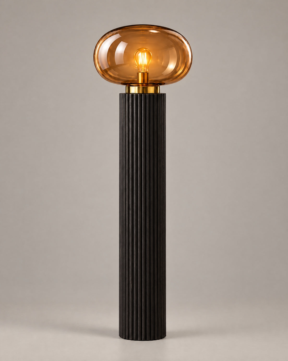 LA LUZ SOLARA Floor Lamp — Classic Black Studio